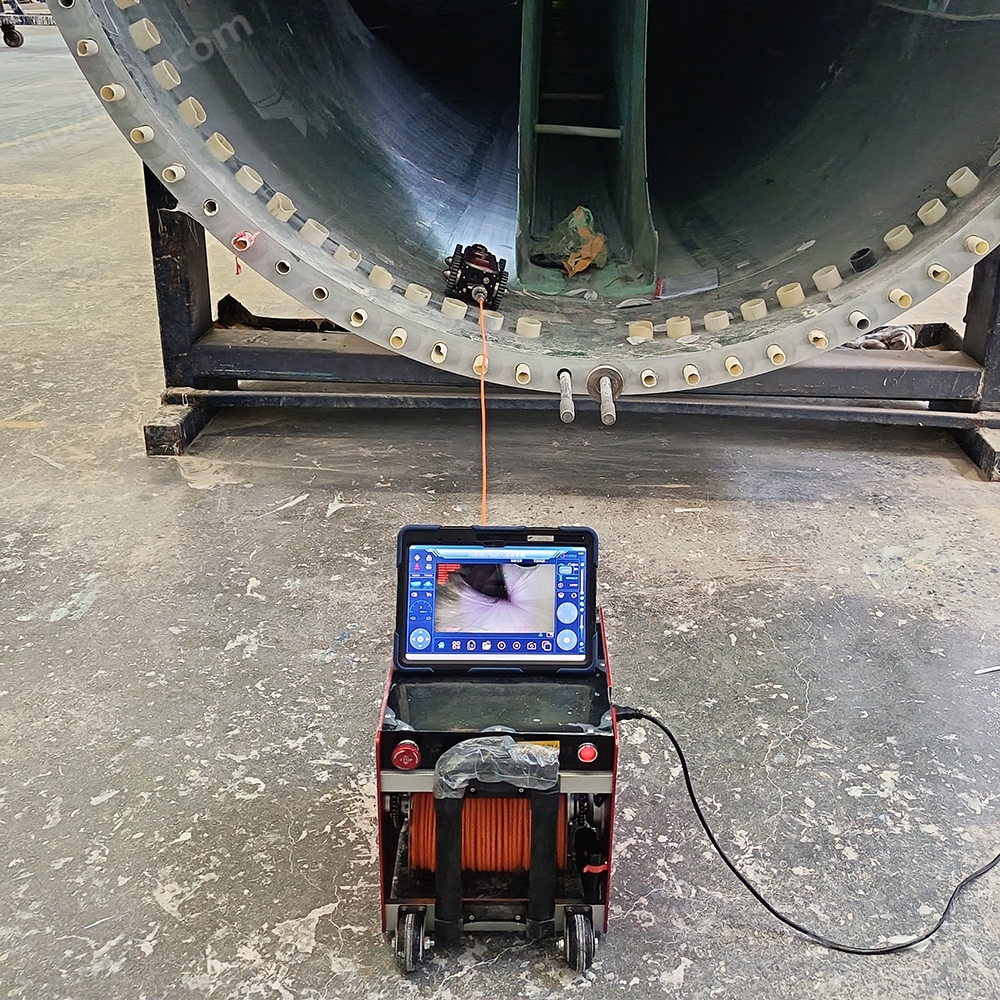Wind turbine blade inspection robot
