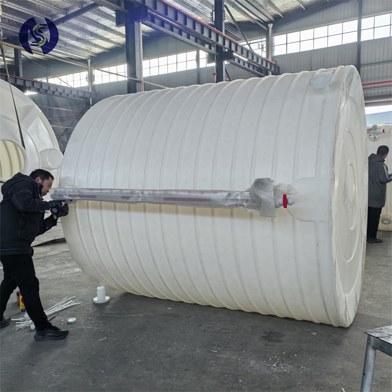 30噸帶液位計(jì)儲(chǔ)罐的作用及好處