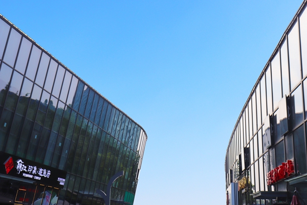 藍(lán)深超大型一體化泵閘問世！