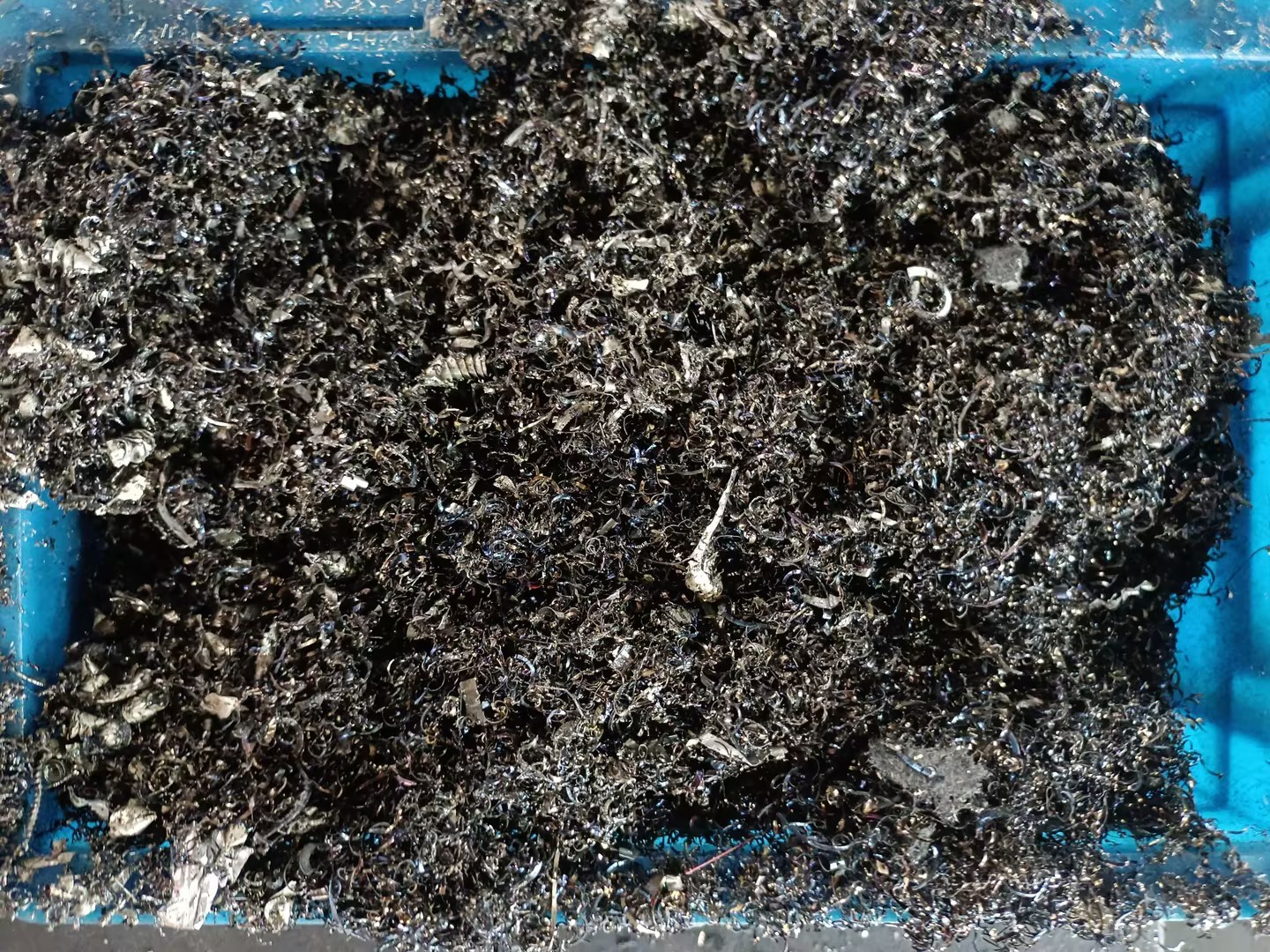 某高温合金材料有限公司定制恩派特全自动脱油机客户案例